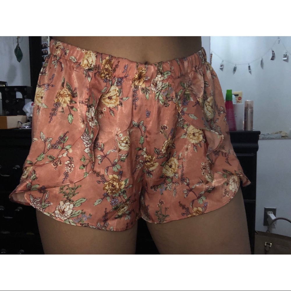 POLYESTER SHORTS